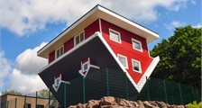 Center Parcs Excursies: Huis op z'n kop in Center Parcs Park Bostalsee