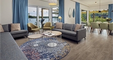 Exclusive Lakeside cottage TH2044 in Center Parcs Terhills Resort