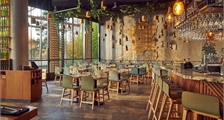 Cépages - Bar à vin et Restaurant à Center Parcs Villages Nature Paris