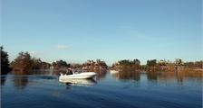 Elektrische boot in Center Parcs Villages Nature Paris