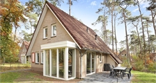 8-persoons bungalow 8C1 in Landal 't Loo