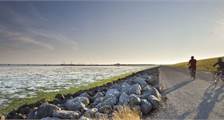 Wandelen en fietsen activiteiten in Landal Natuurdorp Suyderoogh