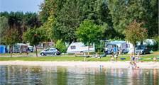 Kampeerplaats bij water 404 in Oostappen Prinsenmeer