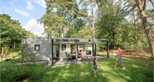 Cabane en bois zuylestein à RCN Het Grote Bos