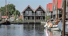 Bungalow Mindervalide-Havenwoning-4 in Roompot Havenresort Terherne